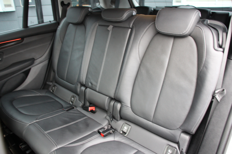BMW 2シリーズ 218d ｸﾞﾗﾝﾂｱﾗｰ ﾗｸﾞｼﾞｭｱﾘｰ 最終ﾓﾃﾞﾙ 型式変更後3DA-6W20 3列7人乗り ADｱｸﾃｨﾌﾞｾｰﾌﾃｨ&ｺﾝﾌｫｰﾄP 追従ACC HUD ﾋｰﾀｰ黒革 電動ﾄﾗﾝｸ LEDﾍｯﾄﾞﾗｲﾄ ﾒﾓﾘｰ付電動ｼｰﾄ ﾀｯﾁ画面HDDﾅﾋﾞﾊﾟｰｷﾝｸﾞｱｼｽﾄ 2年保証