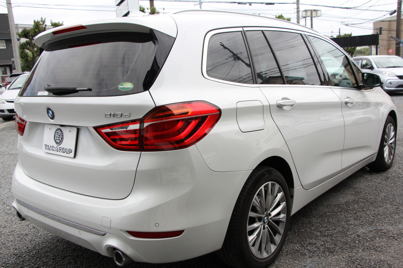 BMW 2シリーズ 218d ｸﾞﾗﾝﾂｱﾗｰ ﾗｸﾞｼﾞｭｱﾘｰ 最終ﾓﾃﾞﾙ 型式変更後3DA-6W20 3列7人乗り ADｱｸﾃｨﾌﾞｾｰﾌﾃｨ&ｺﾝﾌｫｰﾄP 追従ACC HUD ﾋｰﾀｰ黒革 電動ﾄﾗﾝｸ LEDﾍｯﾄﾞﾗｲﾄ ﾒﾓﾘｰ付電動ｼｰﾄ ﾀｯﾁ画面HDDﾅﾋﾞﾊﾟｰｷﾝｸﾞｱｼｽﾄ 2年保証