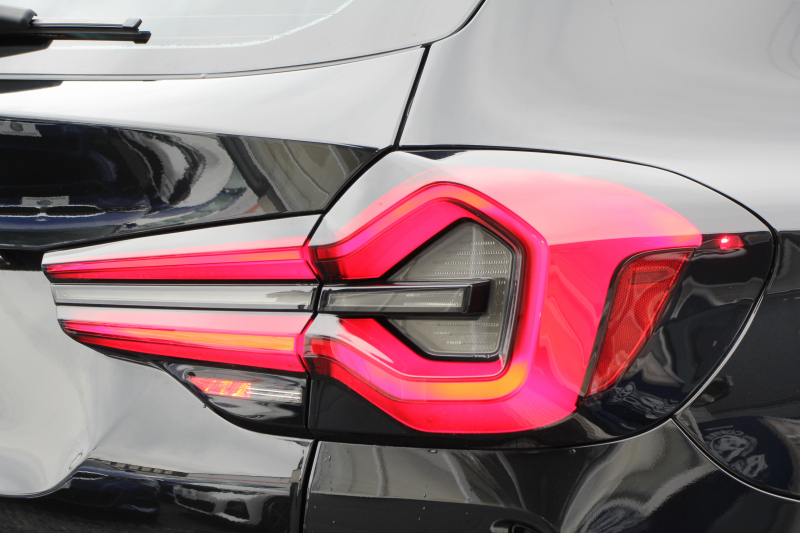 BMW X3 BMW X3 M40d 後期 ﾏｲﾙﾄﾞHV 340馬力 直6ﾃﾞｨｰｾﾞﾙﾀｰﾎﾞ全席ﾋｰﾀｰ茶革 ｱｸﾃｨﾌﾞﾍﾞﾝﾁﾚｰｼｮﾝ ｱﾀﾞﾌﾟﾃｨﾌﾞMｻｽ 専用ﾃﾞﾌ Mspﾌﾞﾚｰｷ HUD 追従ACC 渋滞ﾊﾝｽﾞｵﾌ ﾀｯﾁ画面HDDﾅﾋﾞ360度ｶﾒﾗ LEDﾍｯﾄﾞﾗｲﾄ ｱｯﾌﾟﾙｶｰﾌﾟﾚｲ BMWﾗｲﾌﾞｺｯｸﾋﾟｯﾄﾞ2年保証