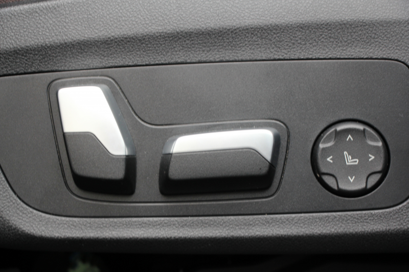 BMW X3 BMW X3 M40d 後期 ﾏｲﾙﾄﾞHV 340馬力 直6ﾃﾞｨｰｾﾞﾙﾀｰﾎﾞ全席ﾋｰﾀｰ茶革 ｱｸﾃｨﾌﾞﾍﾞﾝﾁﾚｰｼｮﾝ ｱﾀﾞﾌﾟﾃｨﾌﾞMｻｽ 専用ﾃﾞﾌ Mspﾌﾞﾚｰｷ HUD 追従ACC 渋滞ﾊﾝｽﾞｵﾌ ﾀｯﾁ画面HDDﾅﾋﾞ360度ｶﾒﾗ LEDﾍｯﾄﾞﾗｲﾄ ｱｯﾌﾟﾙｶｰﾌﾟﾚｲ BMWﾗｲﾌﾞｺｯｸﾋﾟｯﾄﾞ2年保証