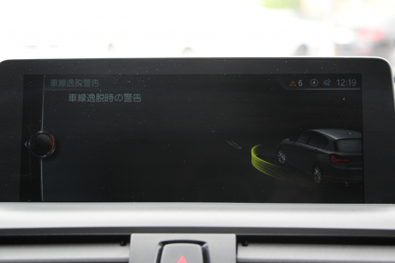 BMW 1シリーズ M140i 後期 340馬力 直6ﾀｰﾎﾞB58新ｴﾝｼﾞﾝ LEDﾍｯﾄﾞﾗｲﾄ ｱﾀﾞﾌﾟﾃｨﾌﾞMｻｽ 専用ﾌﾞﾚｰｷ 専用18AW HDDﾅﾋﾞ衝突軽減ﾌﾞﾚｰｷ 車線逸脱警告 歩行者警告 ﾌﾞﾚｰｷ付ｸﾙｺﾝ 専用ｴｱﾛ 後輪駆動 2年保証