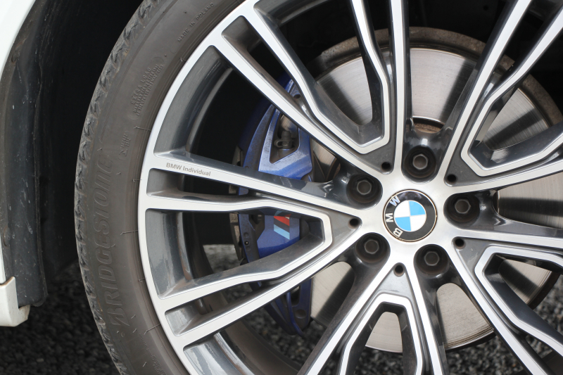 BMW X3 M40d ｾﾚｸﾄP 326馬力 3.0Lﾃﾞｨｰｾﾞﾙﾀｰﾎﾞﾊﾟﾉﾗﾏｻﾝﾙｰﾌ 全席ﾋｰﾀｰ黒革 ﾘｱｼｰﾄ可倒調整 ﾊｰﾏﾝｶｰﾄﾞﾝｻｳﾝﾄﾞindividual21AW 追従ACC HUD 液晶ﾒｰﾀｰ ｽﾃｱﾘﾝｸﾞｻﾎﾟｰﾄ ﾀｯﾁ画面HDDﾅﾋﾞ360度ｶﾒﾗ LEDﾍｯﾄﾞﾗｲﾄ ｵｰﾄﾊｲﾋﾞｰﾑ 専用ﾃﾞﾌ&ﾌﾞﾚｰｷ 2年保証