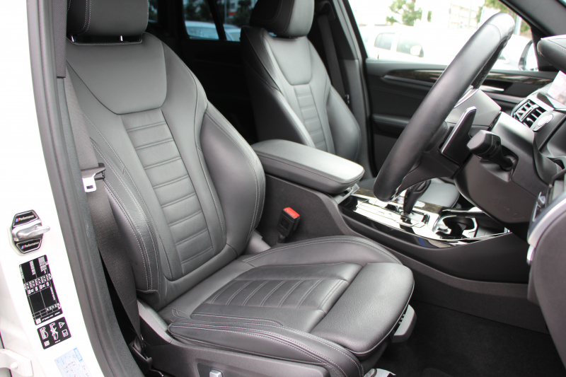 BMW X3 M40d ｾﾚｸﾄP 326馬力 3.0Lﾃﾞｨｰｾﾞﾙﾀｰﾎﾞﾊﾟﾉﾗﾏｻﾝﾙｰﾌ 全席ﾋｰﾀｰ黒革 ﾘｱｼｰﾄ可倒調整 ﾊｰﾏﾝｶｰﾄﾞﾝｻｳﾝﾄﾞindividual21AW 追従ACC HUD 液晶ﾒｰﾀｰ ｽﾃｱﾘﾝｸﾞｻﾎﾟｰﾄ ﾀｯﾁ画面HDDﾅﾋﾞ360度ｶﾒﾗ LEDﾍｯﾄﾞﾗｲﾄ ｵｰﾄﾊｲﾋﾞｰﾑ 専用ﾃﾞﾌ&ﾌﾞﾚｰｷ 2年保証
