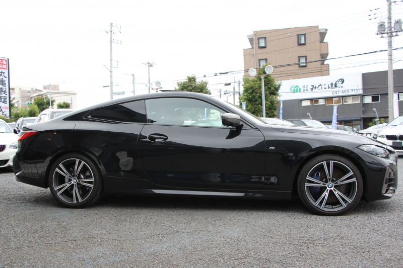 BMW 4シリーズ M440i Xdrive ｸｰﾍﾟｲﾉﾍﾞｰｼｮﾝP 4WD ｻﾝﾙｰﾌ ﾋｰﾀｰ赤革 渋滞ﾊﾝｽﾞｵﾌ ﾊｰﾏﾝｶｰﾄﾞﾝ ﾚｰｻﾞｰﾗｲﾄ ｲﾝﾃﾞｨﾋﾞｼﾞｭｱﾙ19AW 387馬力 直6ﾀｰﾎﾞ追従ACC HUD 360度ｶﾒﾗ 電動ﾄﾗﾝｸ ﾗｲﾌﾞｺｯｸﾋﾟｯﾄ ﾀｯﾁ画面HDDﾅﾋﾞTV ｱｯﾌﾟﾙｶｰﾌﾟﾚｲ 2年保証