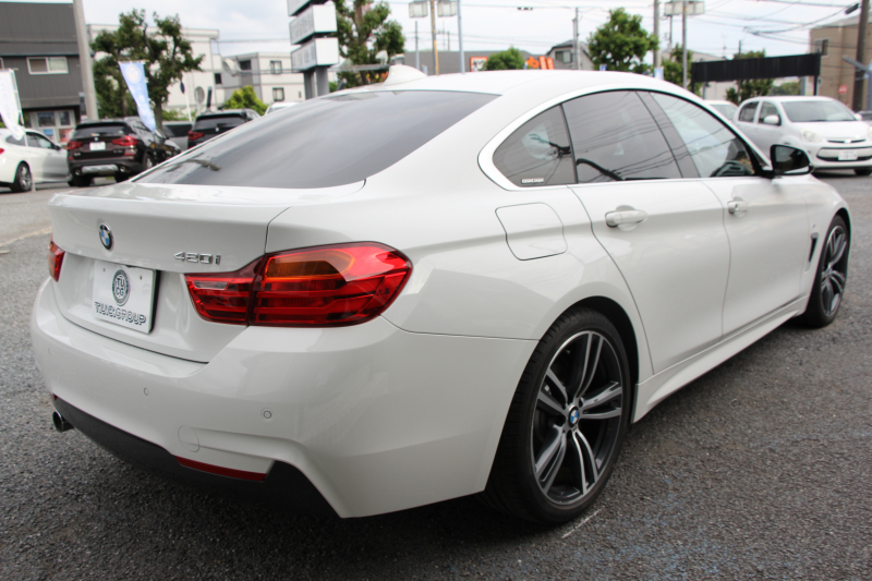 BMW 4シリーズ 420i ｸﾞﾗﾝｸｰﾍﾟｲﾝｽﾀｲﾙ 200台限定車 ﾋｰﾀｰ茶革 追従ACC LEDﾍｯﾄﾞﾗｲﾄ&ﾌｫｸﾞHUD ﾚｰﾝﾁｪﾝｼﾞ警告 ｻﾃﾝｳｲﾝﾄﾞｰﾓｰﾙ 衝突軽減ﾌﾞﾚｰｷ 車線逸脱警告 歩行者警告 ﾌﾙｾｸﾞTV ﾀｯﾁﾊﾟｯﾄﾞ対応HDDﾅﾋﾞ電動ﾄﾗﾝｸ 2年保証