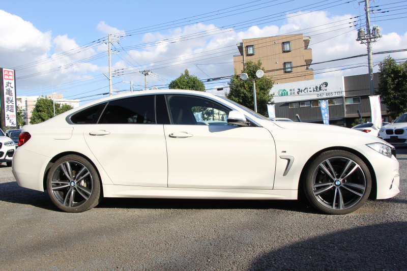BMW 4シリーズ 420i ｸﾞﾗﾝｸｰﾍﾟｲﾝｽﾀｲﾙ 200台限定車 ﾋｰﾀｰ茶革 追従ACC LEDﾍｯﾄﾞﾗｲﾄ&ﾌｫｸﾞHUD ﾚｰﾝﾁｪﾝｼﾞ警告 ｻﾃﾝｳｲﾝﾄﾞｰﾓｰﾙ 衝突軽減ﾌﾞﾚｰｷ 車線逸脱警告 歩行者警告 ﾌﾙｾｸﾞTV ﾀｯﾁﾊﾟｯﾄﾞ対応HDDﾅﾋﾞ電動ﾄﾗﾝｸ 2年保証