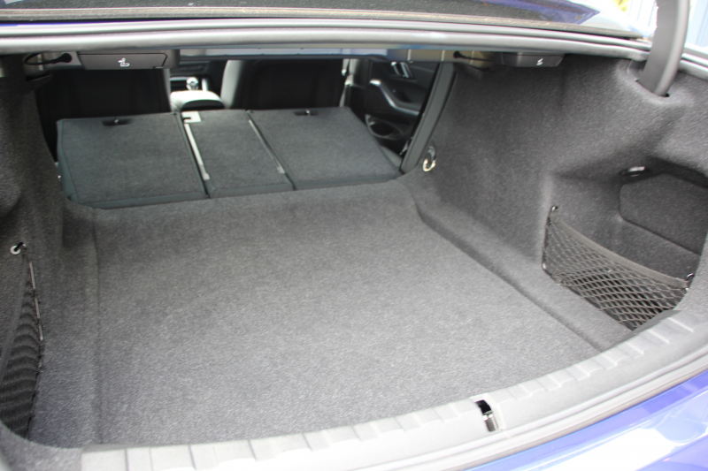 BMW 3シリーズ 320i Mｽﾎﾟｰﾂ ﾃﾞﾋﾞｭｰP ｺﾝﾌｫｰﾄP ﾋｰﾀｰ黒革 専用ﾌﾞﾙｰｽﾃｯﾁ 19AW 追従ACC 渋滞ﾊﾝｽﾞｵﾌ LEDﾍｯﾄﾞﾗｲﾄ ｵｰﾄﾊｲﾋﾞｰﾑ ﾀｯﾁ画面HDDﾅﾋﾞｱｯﾌﾟﾙｶｰﾌﾟﾚｲ Pｱｼｽﾄ 電動ﾄﾗﾝｸ ｽﾏｰﾄｷｰ 専用ｴｱﾛ ﾌﾞﾗｯｸｷﾄﾞﾆｰｸﾞﾘﾙ 2年保証