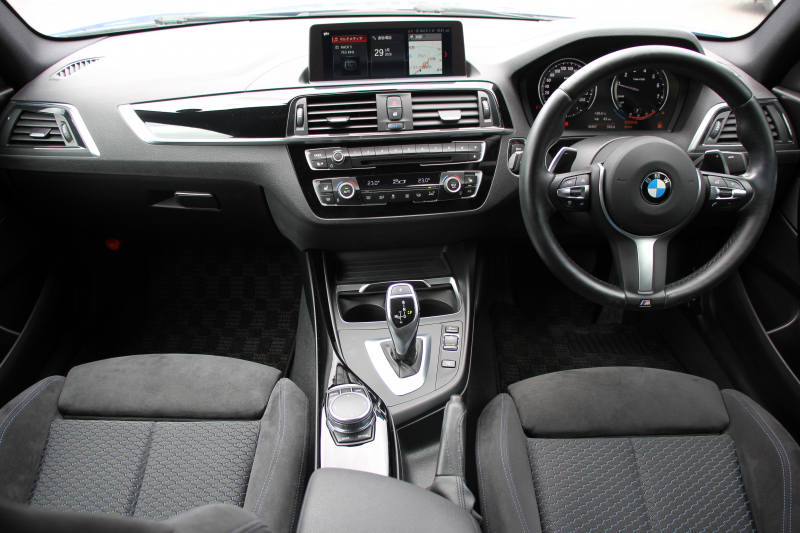 BMW 2シリーズ 220i ｸｰﾍﾟMｽﾎﾟｰﾂ 後期ﾓﾃﾞﾙ ﾌｪｲｽﾘﾌﾄ後 追従ACC LEDﾍｯﾄﾞﾗｲﾄ&ﾃｰﾙ ｵﾌﾟｼｮﾝ18AW ｼｰﾄﾋｰﾀｰ ﾀｯﾁ画面HDDﾅﾋﾞPｱｼｽﾄ Bｶﾒﾗ ｵｰﾄｴｱｺﾝ 衝突軽減ﾌﾞﾚｰｷ 車線逸脱警告 歩行者警告 専用ｴｱﾛ Bluetooth接続 2年保証
