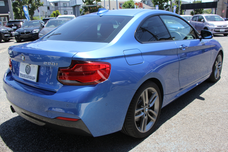BMW 2シリーズ 220i ｸｰﾍﾟMｽﾎﾟｰﾂ 後期ﾓﾃﾞﾙ ﾌｪｲｽﾘﾌﾄ後 追従ACC LEDﾍｯﾄﾞﾗｲﾄ&ﾃｰﾙ ｵﾌﾟｼｮﾝ18AW ｼｰﾄﾋｰﾀｰ ﾀｯﾁ画面HDDﾅﾋﾞPｱｼｽﾄ Bｶﾒﾗ 左右独立ｵｰﾄｴｱｺﾝ 衝突軽減ﾌﾞﾚｰｷ 車線逸脱警告 歩行者警告 専用ｴｱﾛ Bluetooth接続 2年保証