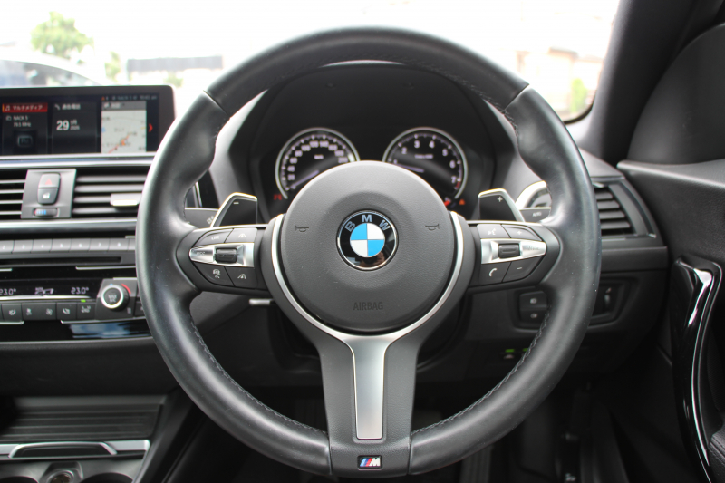 BMW 2シリーズ 220i ｸｰﾍﾟMｽﾎﾟｰﾂ 後期ﾓﾃﾞﾙ ﾌｪｲｽﾘﾌﾄ後 追従ACC LEDﾍｯﾄﾞﾗｲﾄ&ﾃｰﾙ ｵﾌﾟｼｮﾝ18AW ｼｰﾄﾋｰﾀｰ ﾀｯﾁ画面HDDﾅﾋﾞPｱｼｽﾄ Bｶﾒﾗ ｵｰﾄｴｱｺﾝ 衝突軽減ﾌﾞﾚｰｷ 車線逸脱警告 歩行者警告 専用ｴｱﾛ Bluetooth接続 2年保証