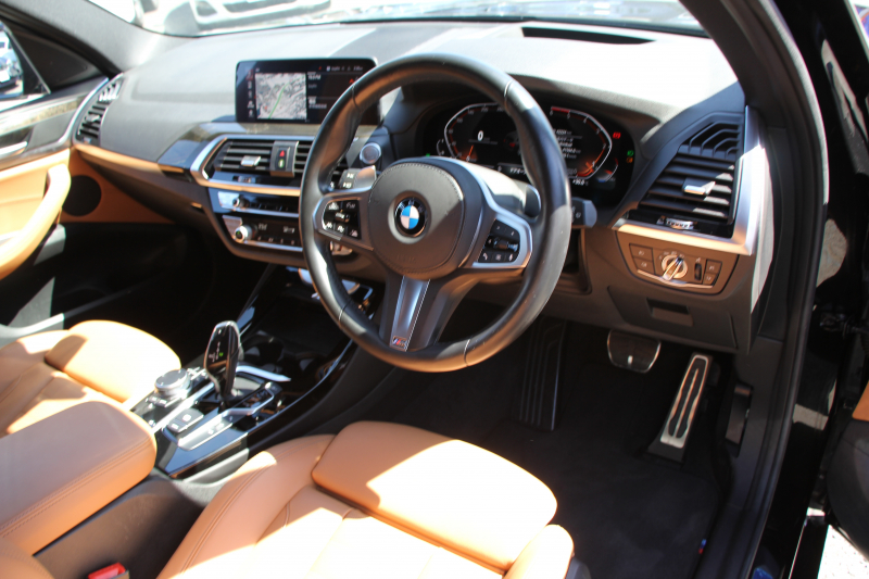 BMW X3 Xdrive20d Mｽﾎﾟｰﾂ ﾊｲﾗｲﾝ 中期 新型式3DA-UZ20 1ｵｰﾅ ｺﾆｬｯｸﾚｻﾞｰ 全席ﾋｰﾀｰ ｵﾌﾟｼｮﾝ20AW ﾘｱｼｰﾄ可倒調整 ｱﾝﾋﾞｴﾝﾄﾗｲﾄ BMWﾗｲﾌﾞｺｯｸﾋﾟｯﾄﾞHUD 変更後ﾀｯﾁ画面HDDﾅﾋﾞｱｯﾌﾟﾙｶｰﾌﾟﾚｲ ｼﾞｪｽﾁｬｰC 360度ｶﾒﾗ 追従ACC 2年保証