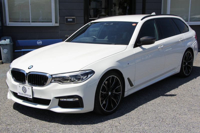 BMW 5シリーズ 530i ﾂｰﾘﾝｸﾞMｽﾎﾟｰﾂ ﾃﾞﾋﾞｭｰP 252馬力 高出力 1ｵﾅ 全席ﾋｰﾀｰ黒革 全ﾄﾞｱｿﾌﾄｸﾛｰｽﾞｼﾞｪｽﾁｬｰC HUD Mﾊﾟﾌｫｰﾏﾝｽ20AW ﾀｯﾁ画面HDDﾅﾋﾞTV 360度ｶﾒﾗ LEDﾍｯﾄﾞﾗｲﾄ ｵｰﾄﾊｲﾋﾞｰﾑ 電動ﾘｱｹﾞｰﾄ 液晶ﾒｰﾀｰ 専用ｴｱﾛ 2年保証