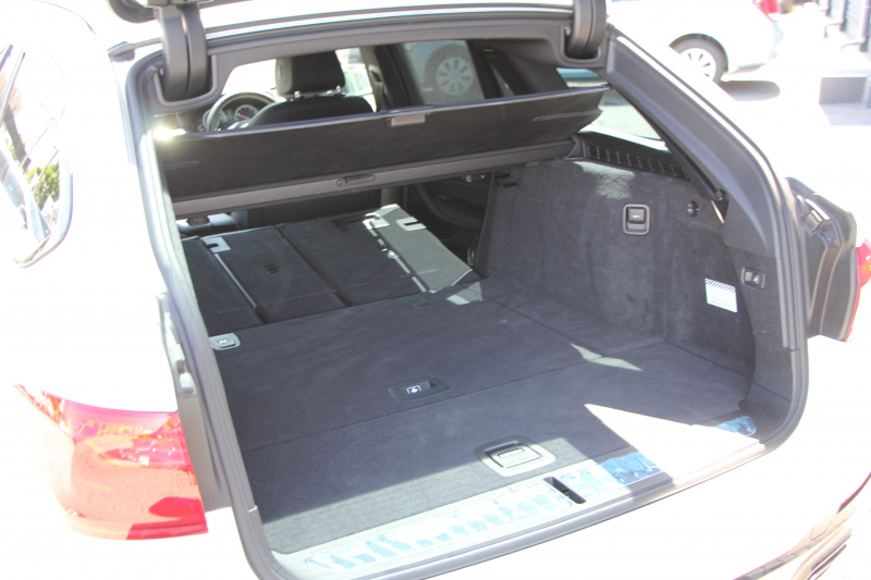BMW 5シリーズ 530i ﾂｰﾘﾝｸﾞMｽﾎﾟｰﾂ ﾃﾞﾋﾞｭｰP 252馬力 高出力 1ｵﾅ 全席ﾋｰﾀｰ黒革 全ﾄﾞｱｿﾌﾄｸﾛｰｽﾞｼﾞｪｽﾁｬｰC HUD Mﾊﾟﾌｫｰﾏﾝｽ20AW ﾀｯﾁ画面HDDﾅﾋﾞTV 360度ｶﾒﾗ LEDﾍｯﾄﾞﾗｲﾄ ｵｰﾄﾊｲﾋﾞｰﾑ 電動ﾘｱｹﾞｰﾄ 液晶ﾒｰﾀｰ 専用ｴｱﾛ 2年保証