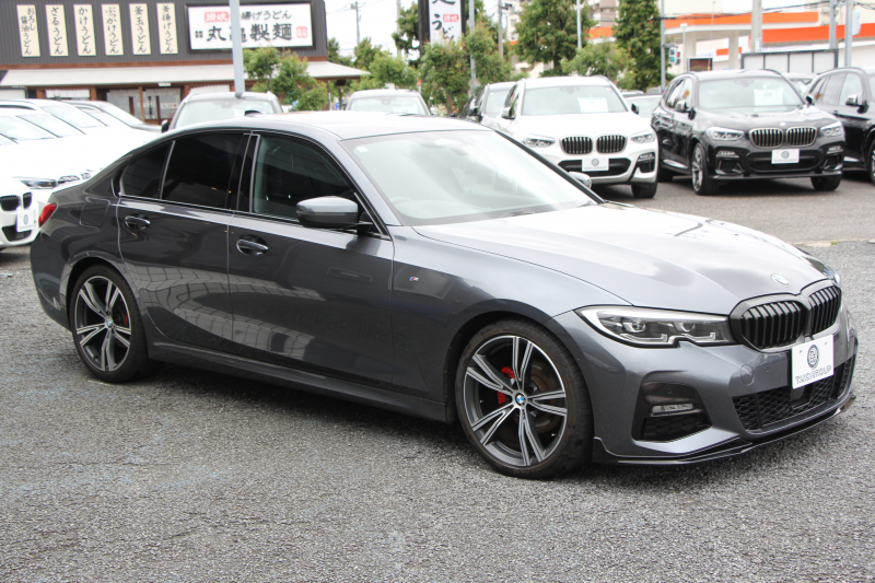 BMW 3シリーズ 320i Mｽﾎﾟｰﾂ ﾊｲﾗｲﾝ ｺﾝﾌｫｰﾄP ﾋｰﾀｰ黒革 HUD 追従ACC 渋滞ﾊﾝｽﾞｵﾌ individual19AW 電動ﾄﾗﾝｸ Hi-fiｽﾋﾟｰｶｰ ﾀｯﾁ画面HDDﾅﾋﾞｱｯﾌﾟﾙｶｰﾌﾟﾚｲ LEDﾍｯﾄﾞﾗｲﾄ ｵｰﾄﾊｲﾋﾞｰﾑ Pｱｼｽﾄ 専用ｴｱﾛ ﾜｲﾔﾚｽ充電 BMWﾗｲﾌﾞｺｯｸﾋﾟｯﾄﾞ2年保証