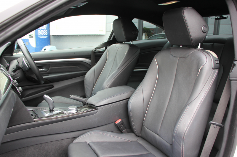 BMW 4シリーズ 420i ｸｰﾍﾟMｽﾎﾟｰﾂ 最終ﾓﾃﾞﾙ 専用LEDｽﾓｰｸﾃｰﾙ&ｴｱﾛﾘｱﾃﾞｨﾌｭｰｻﾞｰ NEWﾙｰﾑﾐﾗｰ 追従ACC ﾚｰﾝﾁｪﾝｼﾞ警告 LEDﾍｯﾄﾞﾗｲﾄ&ﾃｰﾙ ﾋｰﾀｰ黒革 ﾀｯﾁ画面HDDﾅﾋﾞTV 液晶ﾒｰﾀｰ 衝突軽減ﾌﾞﾚｰｷ 車線逸脱警告 歩行者警告 Bｶﾒﾗ Bluetooth接続 2年保証