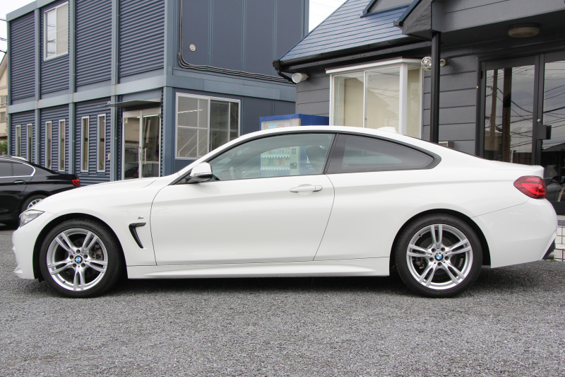 BMW 4シリーズ 420i ｸｰﾍﾟMｽﾎﾟｰﾂ 最終ﾓﾃﾞﾙ 専用LEDｽﾓｰｸﾃｰﾙ&ｴｱﾛﾘｱﾃﾞｨﾌｭｰｻﾞｰ NEWﾙｰﾑﾐﾗｰ 追従ACC ﾚｰﾝﾁｪﾝｼﾞ警告 LEDﾍｯﾄﾞﾗｲﾄ&ﾃｰﾙ ﾋｰﾀｰ黒革 ﾀｯﾁ画面HDDﾅﾋﾞTV 液晶ﾒｰﾀｰ 衝突軽減ﾌﾞﾚｰｷ 車線逸脱警告 歩行者警告 Bｶﾒﾗ Bluetooth接続 2年保証