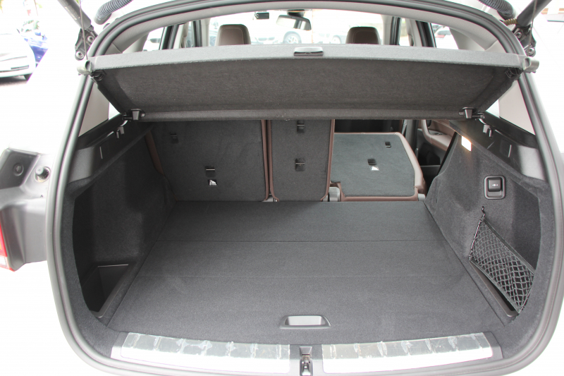 BMW X1 Xdrive18d Xﾗｲﾝ ｴﾃﾞｨｼｮﾝｼﾞｮｲﾌﾟﾗｽ ﾊｲﾗｲﾝ ｺﾝﾌｫｰﾄP 後期 ﾌｪｲｽﾘﾌﾄ後 真珠色 ﾋｰﾀｰ茶革 追従ACC LEDﾍｯﾄﾞﾗｲﾄ&ﾃｰﾙ 電動ﾄﾗﾝｸ ﾀｯﾁ画面HDDﾅﾋﾞ衝突軽減ﾌﾞﾚｰｷ 車線逸脱警告 歩行者警告 専用18AW ｳｯﾄﾞﾊﾟﾈﾙ 2年保証