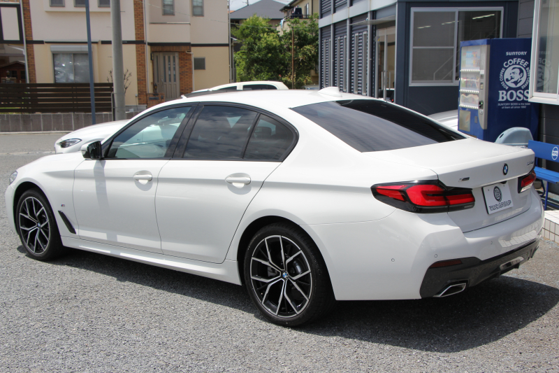 BMW 5シリーズ 523d Xdrive Mｽﾎﾟｰﾂ ｴﾃﾞｨｼｮﾝｼﾞｮｲﾌﾟﾗｽ 後期 4WD ｺﾆｬｯｸﾚｻﾞｰ ｼｰﾄﾋｰﾀｰ 渋滞ﾊﾝｽﾞｵﾌ LEDﾍｯﾄﾞﾗｲﾄ ｵｰﾄﾊｲﾋﾞｰﾑ 360度ｶﾒﾗ BMWﾗｲﾌﾞｺｯｸﾋﾟｯﾄ ﾀｯﾁ画面HDDﾅﾋﾞTV ｱｯﾌﾟﾙｶｰﾌﾟﾚｲ 追従ACC HUD 電動ﾄﾗﾝｸ 2年保証
