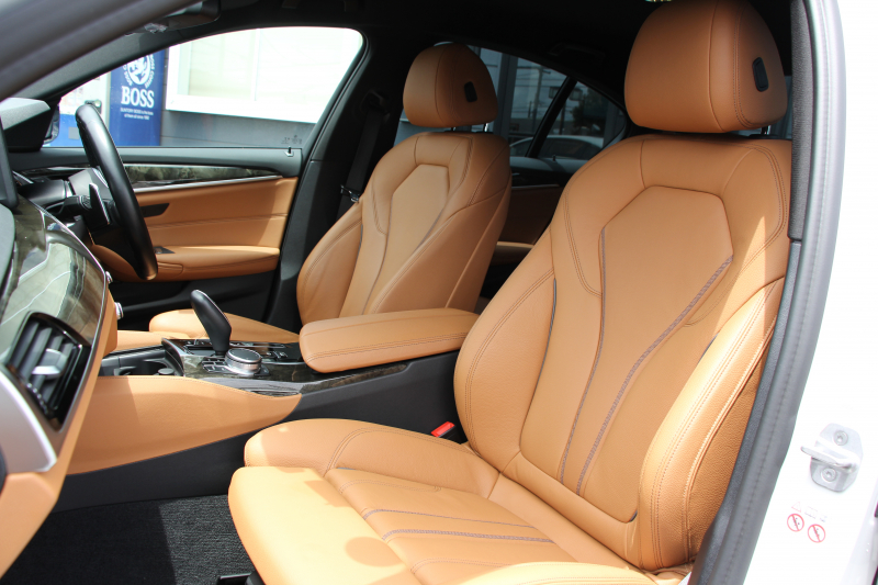 BMW 5シリーズ 523d Xdrive Mｽﾎﾟｰﾂ ｴﾃﾞｨｼｮﾝｼﾞｮｲﾌﾟﾗｽ 後期 4WD ｺﾆｬｯｸﾚｻﾞｰ ｼｰﾄﾋｰﾀｰ 渋滞ﾊﾝｽﾞｵﾌ LEDﾍｯﾄﾞﾗｲﾄ ｵｰﾄﾊｲﾋﾞｰﾑ 360度ｶﾒﾗ BMWﾗｲﾌﾞｺｯｸﾋﾟｯﾄ ﾀｯﾁ画面HDDﾅﾋﾞTV ｱｯﾌﾟﾙｶｰﾌﾟﾚｲ 追従ACC HUD 電動ﾄﾗﾝｸ 2年保証
