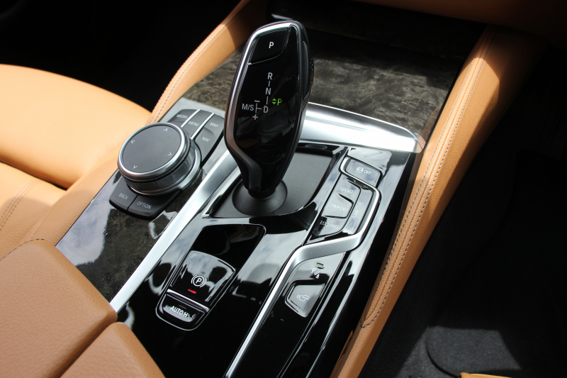 BMW 5シリーズ 523d Xdrive Mｽﾎﾟｰﾂ ｴﾃﾞｨｼｮﾝｼﾞｮｲﾌﾟﾗｽ 後期 4WD ｺﾆｬｯｸﾚｻﾞｰ ｼｰﾄﾋｰﾀｰ 渋滞ﾊﾝｽﾞｵﾌ LEDﾍｯﾄﾞﾗｲﾄ ｵｰﾄﾊｲﾋﾞｰﾑ 360度ｶﾒﾗ BMWﾗｲﾌﾞｺｯｸﾋﾟｯﾄ ﾀｯﾁ画面HDDﾅﾋﾞTV ｱｯﾌﾟﾙｶｰﾌﾟﾚｲ 追従ACC HUD 電動ﾄﾗﾝｸ 2年保証