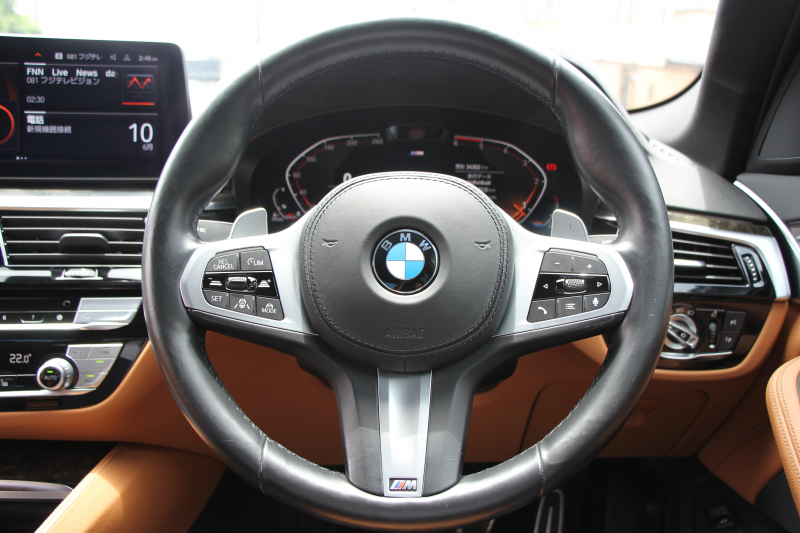 BMW 5シリーズ 523d Xdrive Mｽﾎﾟｰﾂ ｴﾃﾞｨｼｮﾝｼﾞｮｲﾌﾟﾗｽ 後期 4WD ｺﾆｬｯｸﾚｻﾞｰ ｼｰﾄﾋｰﾀｰ 渋滞ﾊﾝｽﾞｵﾌ LEDﾍｯﾄﾞﾗｲﾄ ｵｰﾄﾊｲﾋﾞｰﾑ 360度ｶﾒﾗ BMWﾗｲﾌﾞｺｯｸﾋﾟｯﾄ ﾀｯﾁ画面HDDﾅﾋﾞTV ｱｯﾌﾟﾙｶｰﾌﾟﾚｲ 追従ACC HUD 電動ﾄﾗﾝｸ 2年保証