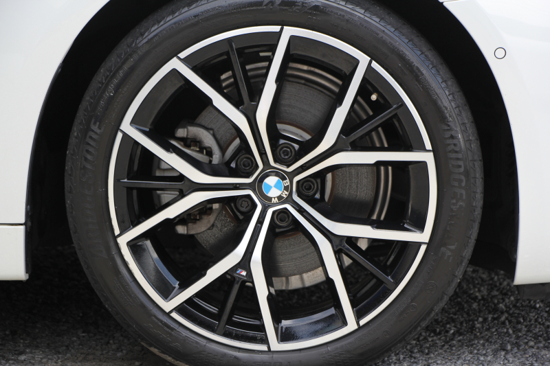 BMW 5シリーズ 523d Xdrive Mｽﾎﾟｰﾂ ｴﾃﾞｨｼｮﾝｼﾞｮｲﾌﾟﾗｽ 後期 4WD ｺﾆｬｯｸﾚｻﾞｰ ｼｰﾄﾋｰﾀｰ 渋滞ﾊﾝｽﾞｵﾌ LEDﾍｯﾄﾞﾗｲﾄ ｵｰﾄﾊｲﾋﾞｰﾑ 360度ｶﾒﾗ BMWﾗｲﾌﾞｺｯｸﾋﾟｯﾄ ﾀｯﾁ画面HDDﾅﾋﾞTV ｱｯﾌﾟﾙｶｰﾌﾟﾚｲ 追従ACC HUD 電動ﾄﾗﾝｸ 2年保証