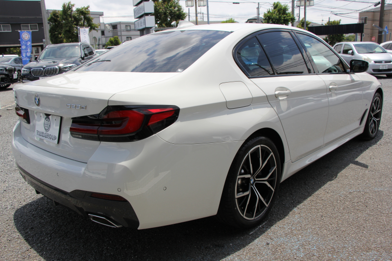 BMW 5シリーズ 523d Xdrive Mｽﾎﾟｰﾂ ｴﾃﾞｨｼｮﾝｼﾞｮｲﾌﾟﾗｽ 後期 4WD ｺﾆｬｯｸﾚｻﾞｰ ｼｰﾄﾋｰﾀｰ 渋滞ﾊﾝｽﾞｵﾌ LEDﾍｯﾄﾞﾗｲﾄ ｵｰﾄﾊｲﾋﾞｰﾑ 360度ｶﾒﾗ BMWﾗｲﾌﾞｺｯｸﾋﾟｯﾄ ﾀｯﾁ画面HDDﾅﾋﾞTV ｱｯﾌﾟﾙｶｰﾌﾟﾚｲ 追従ACC HUD 電動ﾄﾗﾝｸ 2年保証