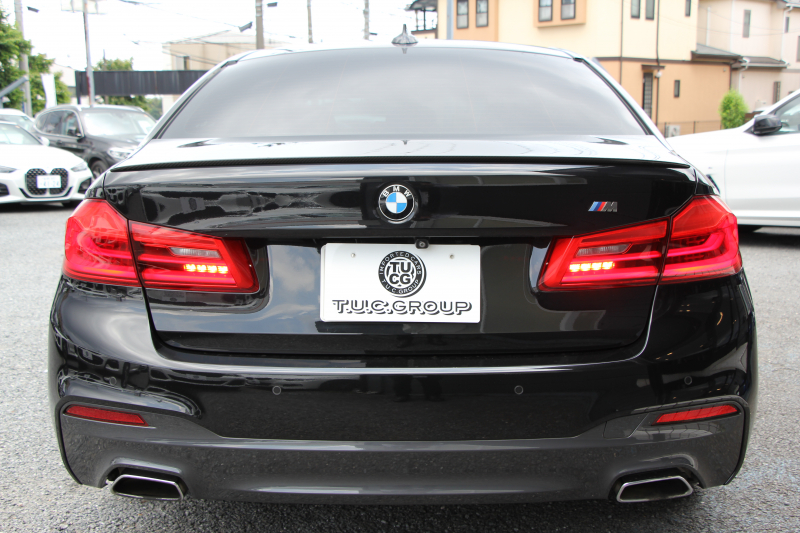 BMW 5シリーズ 530i ｴﾃﾞｨｼｮﾝﾐｯｼｮﾝｲﾝﾎﾟｯｼﾌﾞﾙ 特別仕様車 252馬力 ﾅｲﾄﾌﾞﾙｰﾚｻﾞｰ ｱﾀﾞﾌﾟﾃｨﾌﾞｻｽ ﾊｰﾏﾝｶｰﾄﾞﾝ HUD  追従ACC ｽﾃｱﾘﾝｸﾞｻﾎﾟｰﾄ ﾀｯﾁ画面HDDﾅﾋﾞTV LEDﾍｯﾄﾞﾗｲﾄ ｵｰﾄﾊｲﾋﾞｰﾑ 電動ﾄﾗﾝｸ 360度ｶﾒﾗ 全席ﾋｰﾀｰ ﾌﾞﾗｯｸ19AW 2年保証