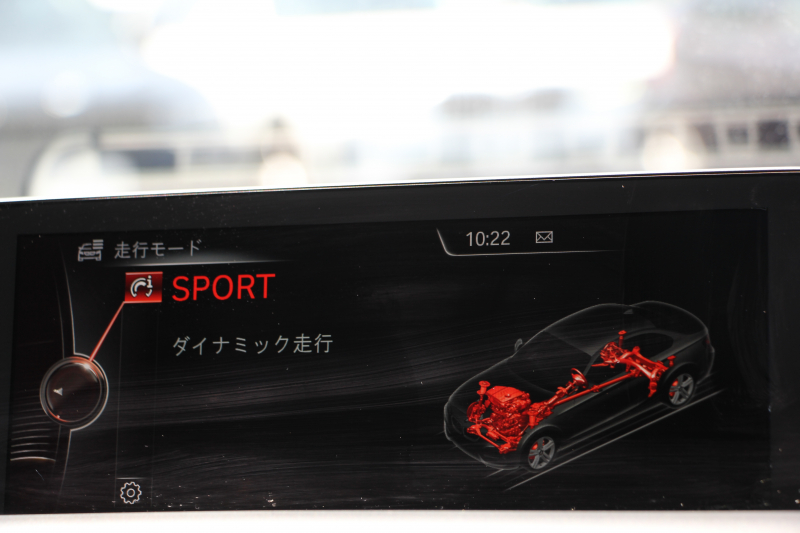 BMW 2シリーズ M235i ｸｰﾍﾟ直6ﾀｰﾎﾞ326馬力 ｱﾀﾞﾌﾟﾃｨﾌﾞMｻｽ 専用ﾌﾞﾚｰｷ Bｶﾒﾗ&ﾘｱ障害物ｿﾅｰ 衝突軽減ﾌﾞﾚｰｷ 車線逸脱警告 歩行者警告 ﾌﾞﾚｰｷ付ｸﾙｺﾝ HDDﾅﾋﾞBluetooth接続 18AW Eibachﾀﾞｳﾝｻｽ ﾊﾟﾄﾞﾙｼﾌﾄ ｽﾏｰﾄｷｰ 2年保証