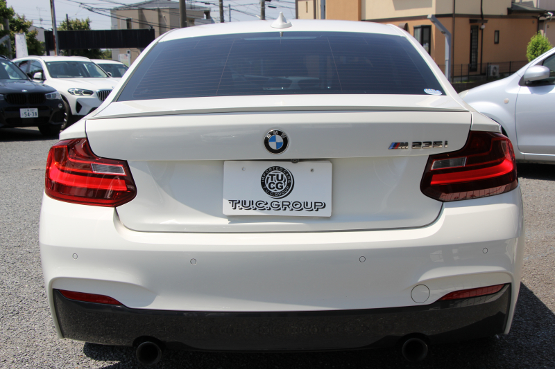 BMW 2シリーズ M235i ｸｰﾍﾟ直6ﾀｰﾎﾞ326馬力 ｱﾀﾞﾌﾟﾃｨﾌﾞMｻｽ 専用ﾌﾞﾚｰｷ Bｶﾒﾗ&ﾘｱ障害物ｿﾅｰ 衝突軽減ﾌﾞﾚｰｷ 車線逸脱警告 歩行者警告 ﾌﾞﾚｰｷ付ｸﾙｺﾝ HDDﾅﾋﾞBluetooth接続 18AW Eibachﾀﾞｳﾝｻｽ ﾊﾟﾄﾞﾙｼﾌﾄ ｽﾏｰﾄｷｰ 2年保証