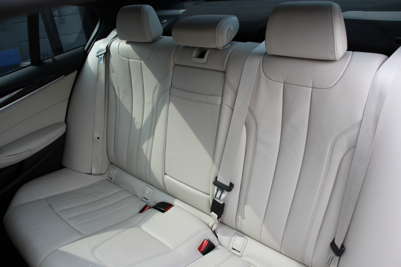 BMW 5シリーズ 540i Xdrive Mｽﾎﾟｰﾂ 4WD ｻﾝﾙｰﾌ ﾅｲﾄﾋﾞｼﾞｮﾝ 直6ﾀｰﾎﾞ340馬力 可変ｻｽ ｺﾝﾌｫｰﾄP ｲﾉﾍﾞｰｼｮﾝP ｱｲﾎﾞﾘｰﾚｻﾞｰ 全ﾋｰﾀｰ ﾏｯｻｰｼﾞﾍﾞﾝﾁﾚｰﾀｰ ﾃﾞｨｽﾌﾟﾚｲｷｰ ﾘﾓｰﾄP ﾊｰﾏﾝｶｰﾄﾞﾝ 液晶ﾒｰﾀｰ HUD 追ACC LED/H ﾀｯﾁ画面ﾅﾋﾞ2年保証