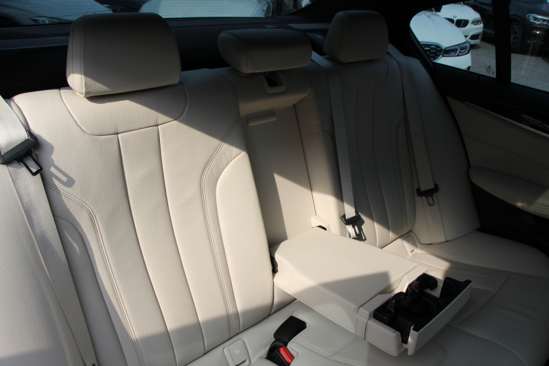 BMW 5シリーズ 540i Xdrive Mｽﾎﾟｰﾂ 4WD ｻﾝﾙｰﾌ ﾅｲﾄﾋﾞｼﾞｮﾝ 直6ﾀｰﾎﾞ340馬力 可変ｻｽ ｺﾝﾌｫｰﾄP ｲﾉﾍﾞｰｼｮﾝP ｱｲﾎﾞﾘｰﾚｻﾞｰ 全ﾋｰﾀｰ ﾏｯｻｰｼﾞﾍﾞﾝﾁﾚｰﾀｰ ﾃﾞｨｽﾌﾟﾚｲｷｰ ﾘﾓｰﾄP ﾊｰﾏﾝｶｰﾄﾞﾝ 液晶ﾒｰﾀｰ HUD 追ACC LED/H ﾀｯﾁ画面ﾅﾋﾞ2年保証