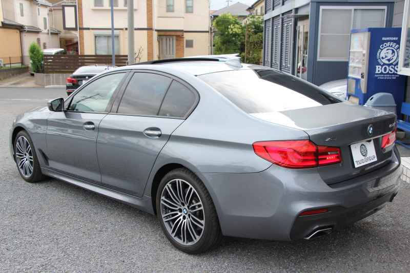 BMW 5シリーズ 540i Xdrive Mｽﾎﾟｰﾂ 4WD ｻﾝﾙｰﾌ ﾅｲﾄﾋﾞｼﾞｮﾝ 直6ﾀｰﾎﾞ340馬力 可変ｻｽ ｺﾝﾌｫｰﾄP ｲﾉﾍﾞｰｼｮﾝP ｱｲﾎﾞﾘｰﾚｻﾞｰ 全ﾋｰﾀｰ ﾏｯｻｰｼﾞﾍﾞﾝﾁﾚｰﾀｰ ﾃﾞｨｽﾌﾟﾚｲｷｰ ﾘﾓｰﾄP ﾊｰﾏﾝｶｰﾄﾞﾝ 液晶ﾒｰﾀｰ HUD 追ACC LED/H ﾀｯﾁ画面ﾅﾋﾞ2年保証