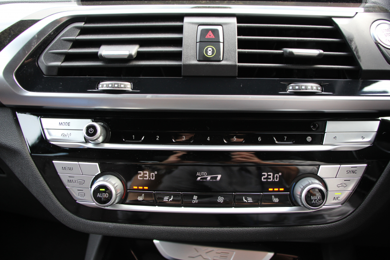 BMW X3 Xdrive20d Mｽﾎﾟｰﾂ ﾊｲﾗｲﾝ 1ｵｰﾅｰ 中期 新型式3DA-UZ20 全席ﾋｰﾀｰﾓｶﾚｻﾞ-  BMWﾗｲﾌﾞｺｯｸﾋﾟｯﾄﾞHUD 変更後ﾀｯﾁ画面HDDﾅﾋﾞAppleCarPlay Hifiｽﾋﾟｰｶｰ 360度ｶﾒﾗ 18AW 追従ACC 衝突軽減ﾌﾞﾚｰｷ 電動ﾄﾗﾝｸ 2年保証