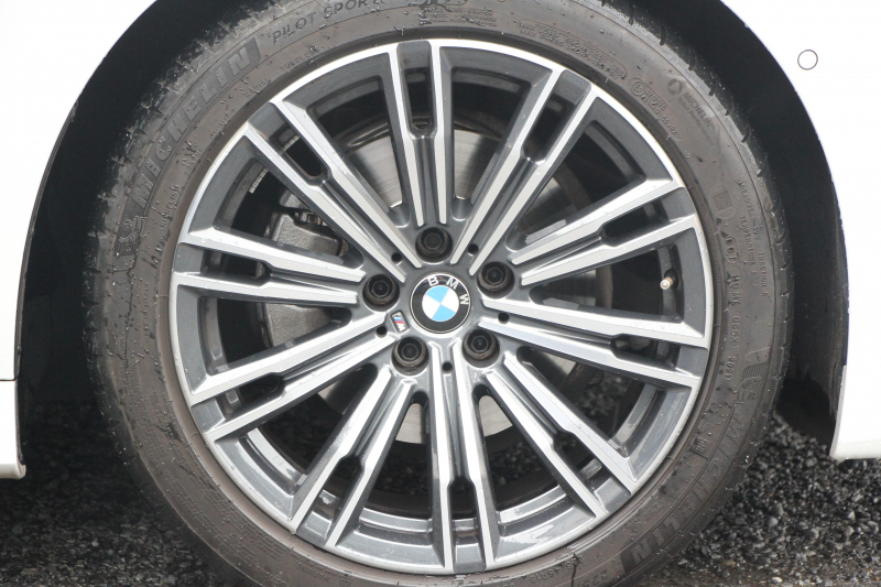 BMW 3シリーズ 320d Xdrive ﾂｰﾘﾝｸﾞMｽﾎﾟｰﾂ ﾊｲﾗｲﾝ 1ｵﾅ 4WD ﾋｰﾀｰ黒革 HUD 渋滞ﾊﾝｽﾞｵﾌ LEDﾍｯﾄﾞﾗｲﾄ ｵｰﾄﾊｲﾋﾞｰﾑ ｱｯﾌﾟﾙｶｰﾌﾟﾚｲ ﾀｯﾁ画面HDDﾅﾋﾞBMWﾗｲﾌﾞｺｯｸﾋﾟｯﾄﾞ電動ﾘｱｹﾞｰﾄ 追従ACC ｱﾝﾋﾞｴﾝﾄﾗｲﾄ ﾊﾟｰｷﾝｸﾞｱｼｽﾄ 2年保証