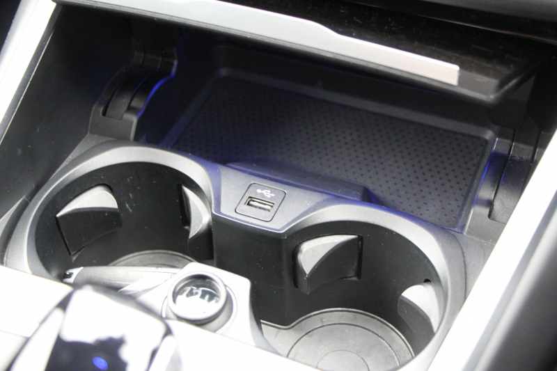 BMW 3シリーズ 320d Xdrive ﾂｰﾘﾝｸﾞMｽﾎﾟｰﾂ ﾊｲﾗｲﾝ 1ｵﾅ 4WD ﾋｰﾀｰ黒革 HUD 渋滞ﾊﾝｽﾞｵﾌ LEDﾍｯﾄﾞﾗｲﾄ ｵｰﾄﾊｲﾋﾞｰﾑ ｱｯﾌﾟﾙｶｰﾌﾟﾚｲ ﾀｯﾁ画面HDDﾅﾋﾞBMWﾗｲﾌﾞｺｯｸﾋﾟｯﾄﾞ電動ﾘｱｹﾞｰﾄ 追従ACC ｱﾝﾋﾞｴﾝﾄﾗｲﾄ ﾊﾟｰｷﾝｸﾞｱｼｽﾄ 2年保証