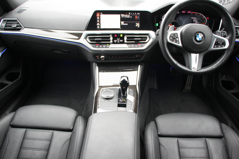 BMW 3シリーズ 320d Xdrive ﾂｰﾘﾝｸﾞMｽﾎﾟｰﾂ ﾊｲﾗｲﾝ 1ｵﾅ 4WD ﾋｰﾀｰ黒革 HUD 渋滞ﾊﾝｽﾞｵﾌ LEDﾍｯﾄﾞﾗｲﾄ ｵｰﾄﾊｲﾋﾞｰﾑ ｱｯﾌﾟﾙｶｰﾌﾟﾚｲ ﾀｯﾁ画面HDDﾅﾋﾞBMWﾗｲﾌﾞｺｯｸﾋﾟｯﾄﾞ電動ﾘｱｹﾞｰﾄ 追従ACC ｱﾝﾋﾞｴﾝﾄﾗｲﾄ ﾊﾟｰｷﾝｸﾞｱｼｽﾄ 2年保証