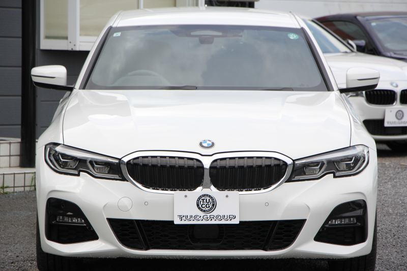 BMW 3シリーズ 320d Xdrive Mｽﾎﾟｰﾂ ｲﾉﾍﾞｰｼｮﾝP ﾃﾞﾋﾞｭｰP ｺﾝﾌｫｰﾄP 4WD ﾋｰﾀｰ黒革  BMWﾚｰｻﾞｰﾗｲﾄ HUD ｼﾞｪｽﾁｬｰC 追従ACC ｽﾃｱﾘﾝｸﾞｻﾎﾟｰﾄ 19AW ｱｯﾌﾟﾙｶｰﾌﾟﾚｲ ﾀｯﾁ画面HDDﾅﾋﾞ地ﾃﾞｼﾞ BMWﾗｲﾌﾞｺｯｸﾋﾟｯﾄﾞ電動ﾄﾗﾝｸ Hi-fiｽﾋﾟｰｶｰ 2年保証