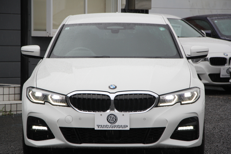 BMW 3シリーズ 320d Xdrive Mｽﾎﾟｰﾂ ｲﾉﾍﾞｰｼｮﾝP ﾃﾞﾋﾞｭｰP ｺﾝﾌｫｰﾄP 4WD ﾋｰﾀｰ黒革  BMWﾚｰｻﾞｰﾗｲﾄ HUD ｼﾞｪｽﾁｬｰC 追従ACC ｽﾃｱﾘﾝｸﾞｻﾎﾟｰﾄ 19AW ｱｯﾌﾟﾙｶｰﾌﾟﾚｲ ﾀｯﾁ画面HDDﾅﾋﾞ地ﾃﾞｼﾞ BMWﾗｲﾌﾞｺｯｸﾋﾟｯﾄﾞ電動ﾄﾗﾝｸ Hi-fiｽﾋﾟｰｶｰ 2年保証