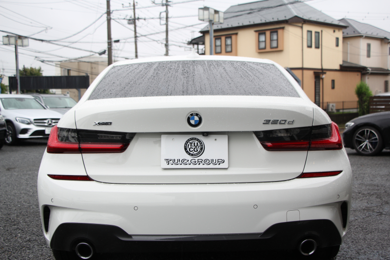 BMW 3シリーズ 320d Xdrive Mｽﾎﾟｰﾂ ｲﾉﾍﾞｰｼｮﾝP ﾃﾞﾋﾞｭｰP ｺﾝﾌｫｰﾄP 4WD ﾋｰﾀｰ黒革  BMWﾚｰｻﾞｰﾗｲﾄ HUD ｼﾞｪｽﾁｬｰC 追従ACC ｽﾃｱﾘﾝｸﾞｻﾎﾟｰﾄ 19AW ｱｯﾌﾟﾙｶｰﾌﾟﾚｲ ﾀｯﾁ画面HDDﾅﾋﾞ地ﾃﾞｼﾞ BMWﾗｲﾌﾞｺｯｸﾋﾟｯﾄﾞ電動ﾄﾗﾝｸ Hi-fiｽﾋﾟｰｶｰ 2年保証