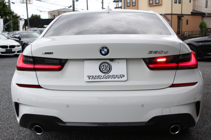BMW 3シリーズ 320d Xdrive Mｽﾎﾟｰﾂ ｲﾉﾍﾞｰｼｮﾝP ﾃﾞﾋﾞｭｰP ｺﾝﾌｫｰﾄP 4WD ﾋｰﾀｰ黒革  BMWﾚｰｻﾞｰﾗｲﾄ HUD ｼﾞｪｽﾁｬｰC 追従ACC ｽﾃｱﾘﾝｸﾞｻﾎﾟｰﾄ 19AW ｱｯﾌﾟﾙｶｰﾌﾟﾚｲ ﾀｯﾁ画面HDDﾅﾋﾞ地ﾃﾞｼﾞ BMWﾗｲﾌﾞｺｯｸﾋﾟｯﾄﾞ電動ﾄﾗﾝｸ Hi-fiｽﾋﾟｰｶｰ 2年保証