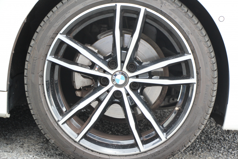 BMW 3シリーズ 320d Xdrive Mｽﾎﾟｰﾂ ｲﾉﾍﾞｰｼｮﾝP ﾃﾞﾋﾞｭｰP ｺﾝﾌｫｰﾄP 4WD ﾋｰﾀｰ黒革  BMWﾚｰｻﾞｰﾗｲﾄ HUD ｼﾞｪｽﾁｬｰC 追従ACC ｽﾃｱﾘﾝｸﾞｻﾎﾟｰﾄ 19AW ｱｯﾌﾟﾙｶｰﾌﾟﾚｲ ﾀｯﾁ画面HDDﾅﾋﾞ地ﾃﾞｼﾞ BMWﾗｲﾌﾞｺｯｸﾋﾟｯﾄﾞ電動ﾄﾗﾝｸ Hi-fiｽﾋﾟｰｶｰ 2年保証