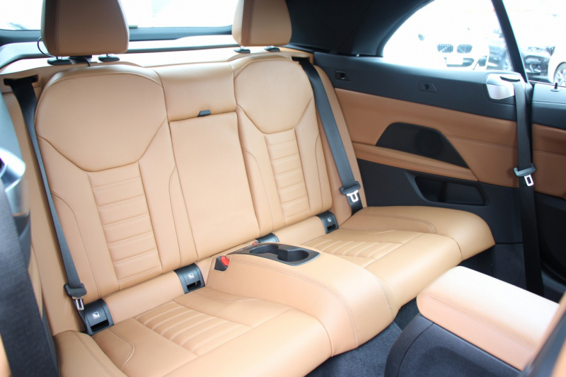 BMW 4シリーズ 420i ｶﾌﾞﾘｵﾚ Mｽﾎﾟｰﾂ ｺﾝﾌｫｰﾄP 1ｵｰﾅ ｼﾙﾊﾞｰﾄｯﾌﾟｺﾆｬｯｸﾚｻﾞｰ ｴｱｶﾗｰ ｼｰﾄﾋｰﾀｰ 360度ｶﾒﾗ ｵﾌﾟｼｮﾝ19AW 追従ACC 渋滞ﾊﾝｽﾞｵﾌ LEDﾍｯﾄﾞﾗｲﾄ ｵｰﾄﾊｲﾋﾞｰﾑ ﾀｯﾁ画面HDDﾅﾋﾞｱﾝﾋﾞｴﾝﾄﾗｲﾄ ﾜｲﾔﾚｽ充電 ｱｯﾌﾟﾙｶｰﾌﾟﾚｲ 2年保証