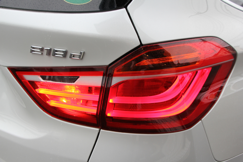 BMW 2シリーズ 218d ｸﾞﾗﾝﾂｱﾗｰ ﾗｸﾞｼﾞｭｱﾘｰ 真珠色 ADｱｸﾃｨﾌﾞｾｰﾌﾃｨ 追従ACC HUD ｻﾄﾞﾙﾌﾞﾗｳﾝﾚｻﾞｰ ｼｰﾄﾋｰﾀｰ 3列7人乗り変更後ﾀｯﾁ画面対応NEWﾅﾋﾞLEDﾍｯﾄﾞﾗｲﾄ MｽﾎﾟｰﾂOP18AW Pｱｼｽﾄ Bｶﾒﾗ ｲﾝﾃﾘｾｰﾌ ｺﾝﾌｫｰﾄP 電動Rｹﾞｰﾄ 2年保証