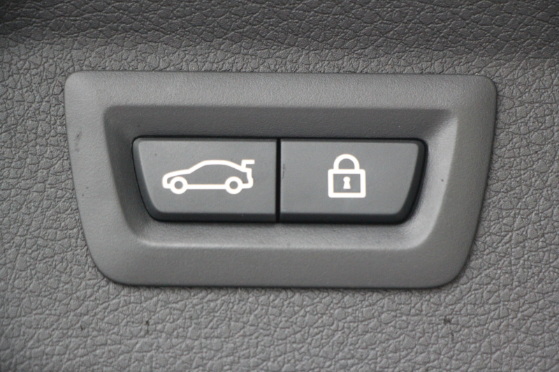 BMW 2シリーズ 218d ｸﾞﾗﾝﾂｱﾗｰ ﾗｸﾞｼﾞｭｱﾘｰ 真珠色 ADｱｸﾃｨﾌﾞｾｰﾌﾃｨ 追従ACC HUD ｻﾄﾞﾙﾌﾞﾗｳﾝﾚｻﾞｰ ｼｰﾄﾋｰﾀｰ 3列7人乗り変更後ﾀｯﾁ画面対応NEWﾅﾋﾞLEDﾍｯﾄﾞﾗｲﾄ MｽﾎﾟｰﾂOP18AW Pｱｼｽﾄ Bｶﾒﾗ ｲﾝﾃﾘｾｰﾌ ｺﾝﾌｫｰﾄP 電動Rｹﾞｰﾄ 2年保証