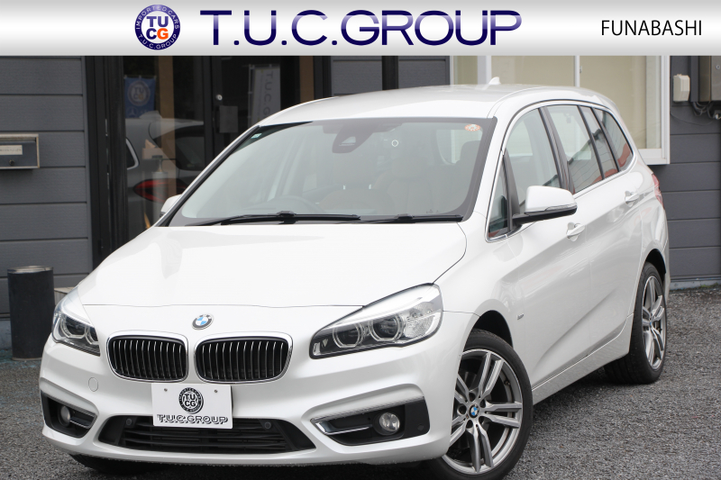 BMW 2シリーズ 218d ｸﾞﾗﾝﾂｱﾗｰ ﾗｸﾞｼﾞｭｱﾘｰ 真珠色 ADｱｸﾃｨﾌﾞｾｰﾌﾃｨ 追従ACC HUD ｻﾄﾞﾙﾌﾞﾗｳﾝﾚｻﾞｰ ｼｰﾄﾋｰﾀｰ 3列7人乗り変更後ﾀｯﾁ画面対応NEWﾅﾋﾞLEDﾍｯﾄﾞﾗｲﾄ MｽﾎﾟｰﾂOP18AW Pｱｼｽﾄ Bｶﾒﾗ ｲﾝﾃﾘｾｰﾌ ｺﾝﾌｫｰﾄP 電動Rｹﾞｰﾄ 2年保証