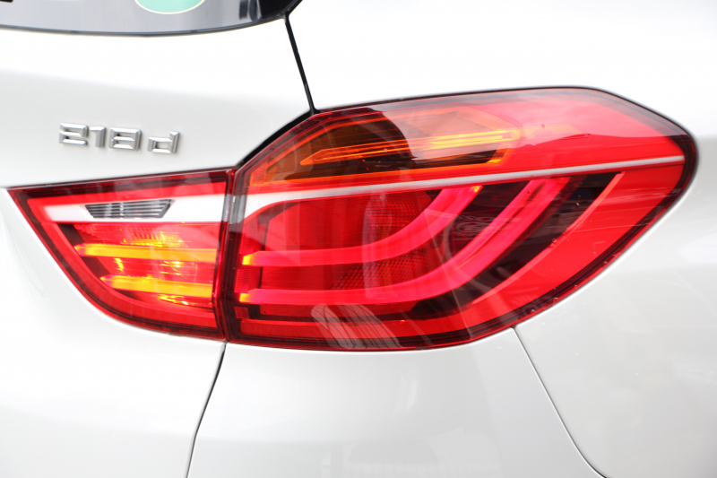 BMW 2シリーズ 218d ｸﾞﾗﾝﾂｱﾗｰ ﾗｸﾞｼﾞｭｱﾘｰ 真珠色 ADｱｸﾃｨﾌﾞｾｰﾌﾃｨ 追従ACC HUD ｻﾄﾞﾙﾌﾞﾗｳﾝﾚｻﾞｰ ｼｰﾄﾋｰﾀｰ 3列7人乗り変更後ﾀｯﾁ画面対応NEWﾅﾋﾞLEDﾍｯﾄﾞﾗｲﾄ MｽﾎﾟｰﾂOP18AW Pｱｼｽﾄ Bｶﾒﾗ ｲﾝﾃﾘｾｰﾌ ｺﾝﾌｫｰﾄP 電動Rｹﾞｰﾄ 2年保証