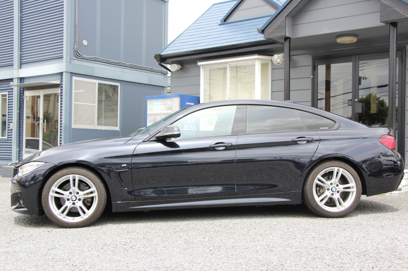 BMW 4シリーズ 420i ｸﾞﾗﾝｸｰﾍﾟMｽﾎﾟｰﾂ ｱｲﾎﾞﾘｰﾎﾜｲﾄﾚｻﾞｰ ｼｰﾄﾋｰﾀｰ 追従ACC REMUSﾏﾌﾗｰ 後期仕様ﾌﾙLEDﾃｰﾙ 衝突軽減ﾌﾞﾚｰｷ 車線逸脱警告 歩行者警告 HDDﾅﾋﾞBluetooth接続 ﾊﾟﾄﾞﾙｼﾌﾄ 専用ｴｱﾛ 電動ﾘｱｹﾞｰﾄ 2年保証
