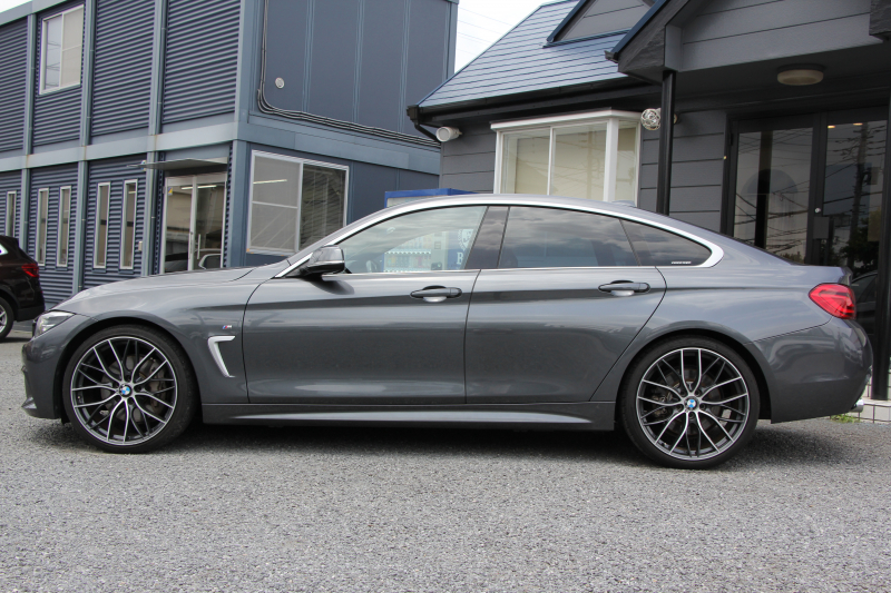 BMW 4シリーズ 440i ｸﾞﾗﾝｸｰﾍﾟMｽﾎﾟｰﾂ 後期ﾓﾃﾞﾙ B58ｴﾝｼﾞﾝ 326馬力 直6ﾀｰﾎﾞ後輪駆動 Individualｺﾞｰﾙﾃﾞﾝﾌﾞﾗｳﾝﾒﾘﾉﾚｻﾞｰ Mﾊﾟﾌｫｰﾏﾝｽ20AW ｻﾃﾝｱﾙﾐﾆｳﾑｴｸｽﾃﾘｱ LEDﾍｯﾄﾞﾗｲﾄ&ﾃｰﾙ 追従ACC 液晶ﾒｰﾀｰ ﾊｰﾏﾝｶｰﾄﾞﾝ HDDﾅﾋﾞTV 2年保証