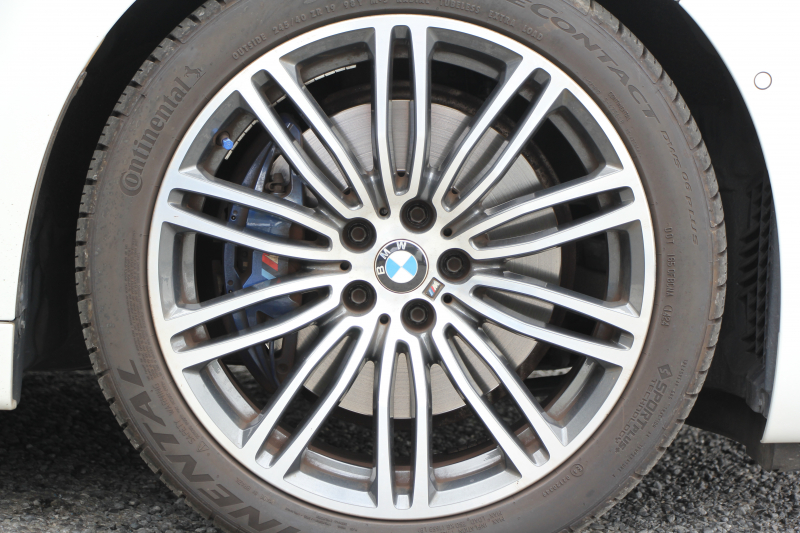 BMW 5シリーズ 530i Mｽﾎﾟｰﾂ ｾﾚｸﾄP 型式変更後｢ABA-JR20｣ 1ｵ-ﾅ ｻﾝﾙｰﾌ ﾊｰﾏﾝｶｰﾄﾞﾝ 252馬力 全席ﾋｰﾀｰ黒革 HUD 追従ACC ｽﾃｱﾘﾝｸﾞｻﾎﾟｰﾄ LEDﾍｯﾄﾞﾗｲﾄ ｵｰﾄﾊｲﾋﾞｰﾑ ﾀｯﾁ画面HDDﾅﾋﾞTV 360度ｶﾒﾗ Mspﾌﾞﾚｰｷ 19AW 電動ﾄﾗﾝｸ 専用ｴｱﾛ 2年保証